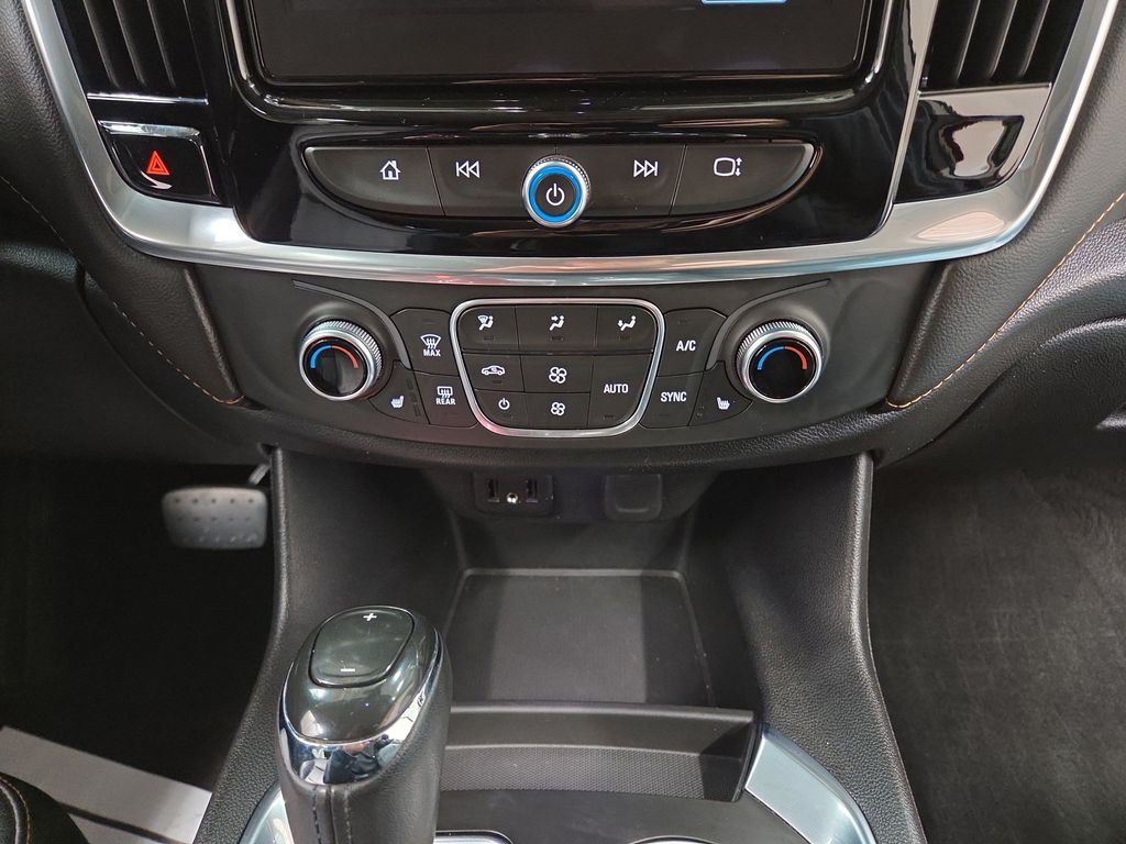 2019 Chevrolet Traverse 3LT - Photo 16