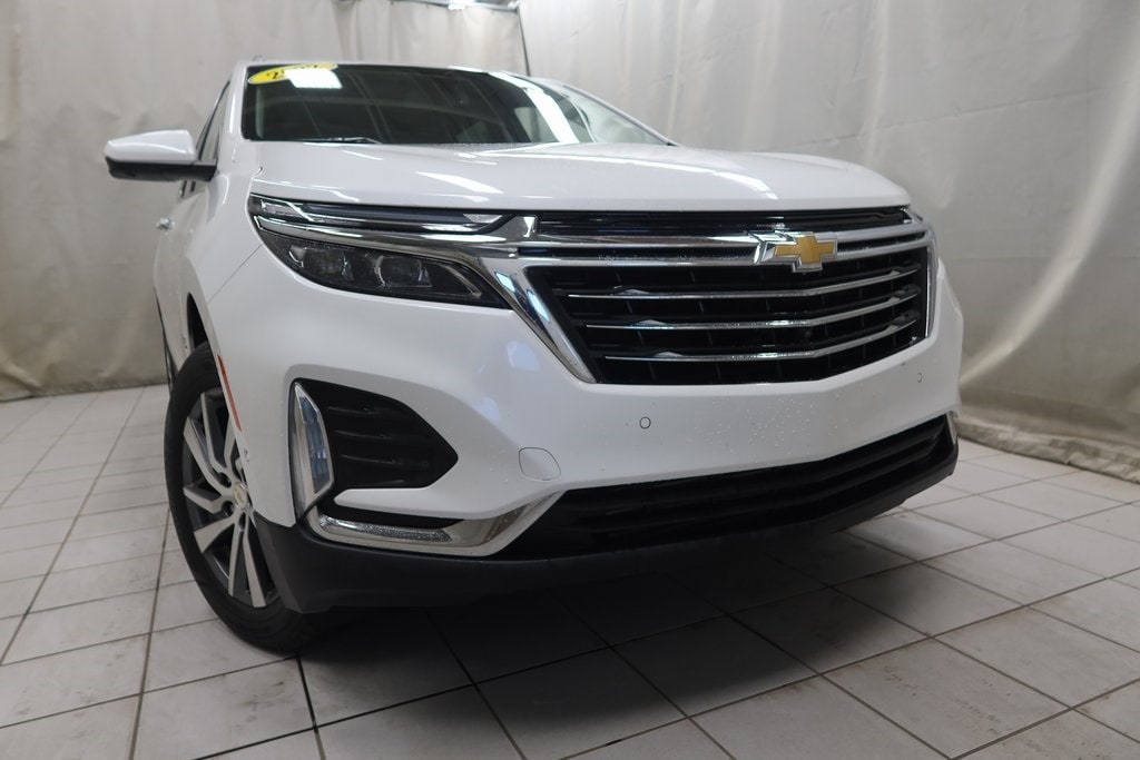Used 2022 Chevrolet Equinox Premier with VIN 3GNAXXEV9NS241351 for sale in Fargo, ND