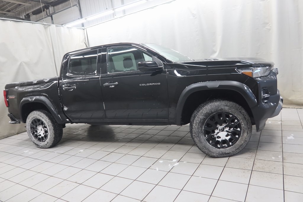 2023 Chevrolet Colorado Truck Crew Cab 
