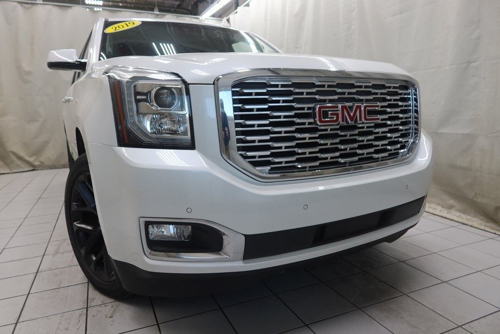 Used 2019 GMC Yukon Denali with VIN 1GKS2CKJ4KR222599 for sale in Fargo, ND