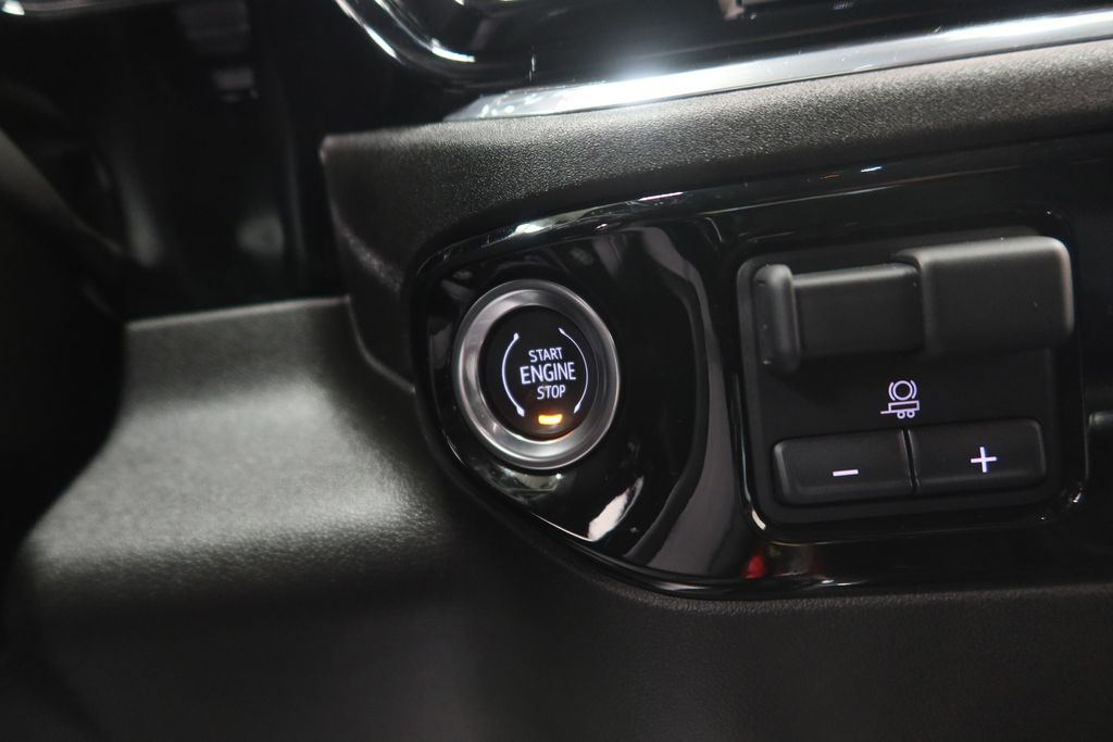 2025 Chevrolet Silverado 1500 LTZ - Photo 17