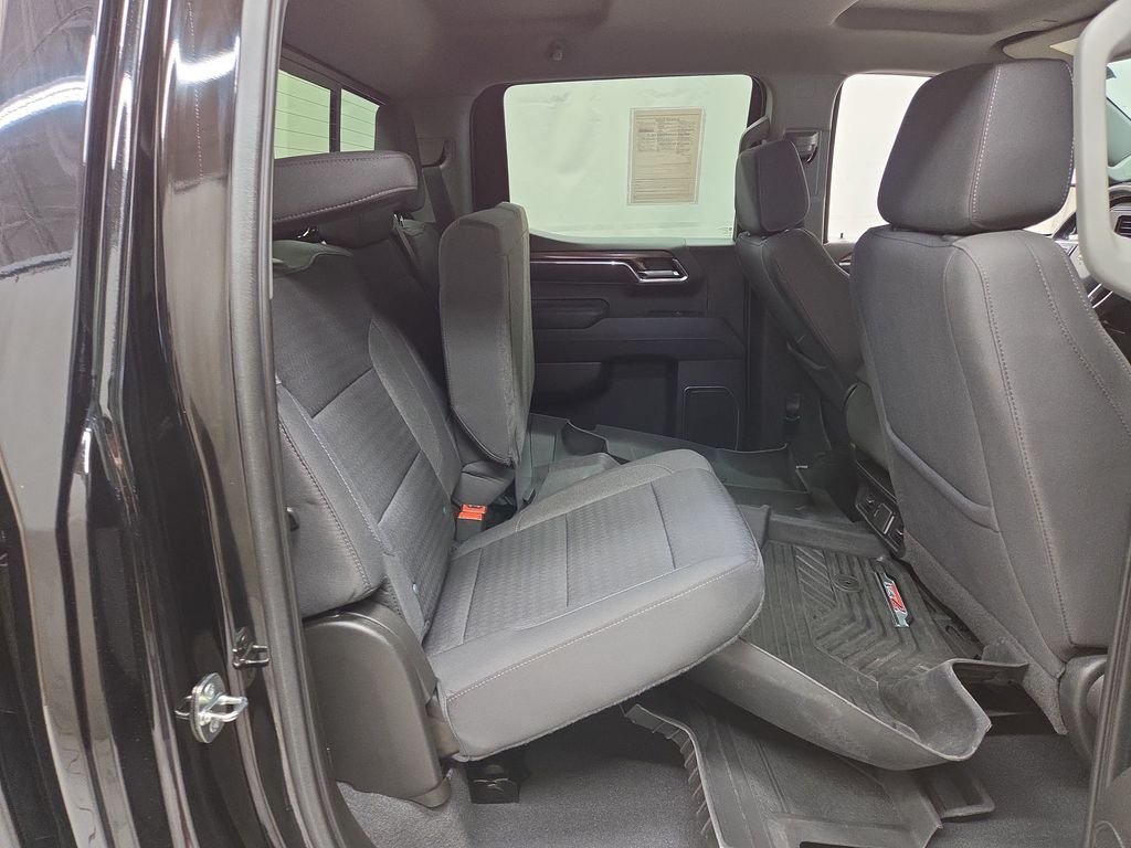 2022 Chevrolet Silverado 1500 LT - Photo 10