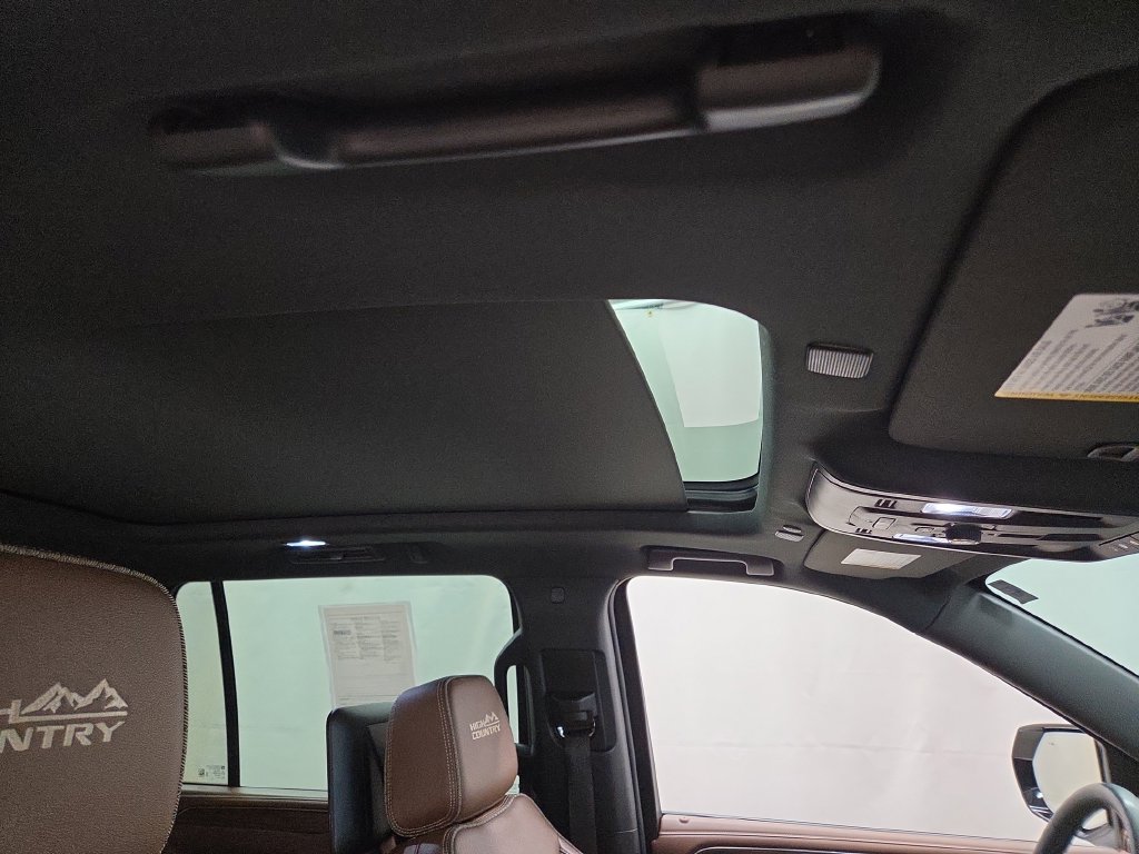 2024 Chevrolet Suburban High Country - Photo 14