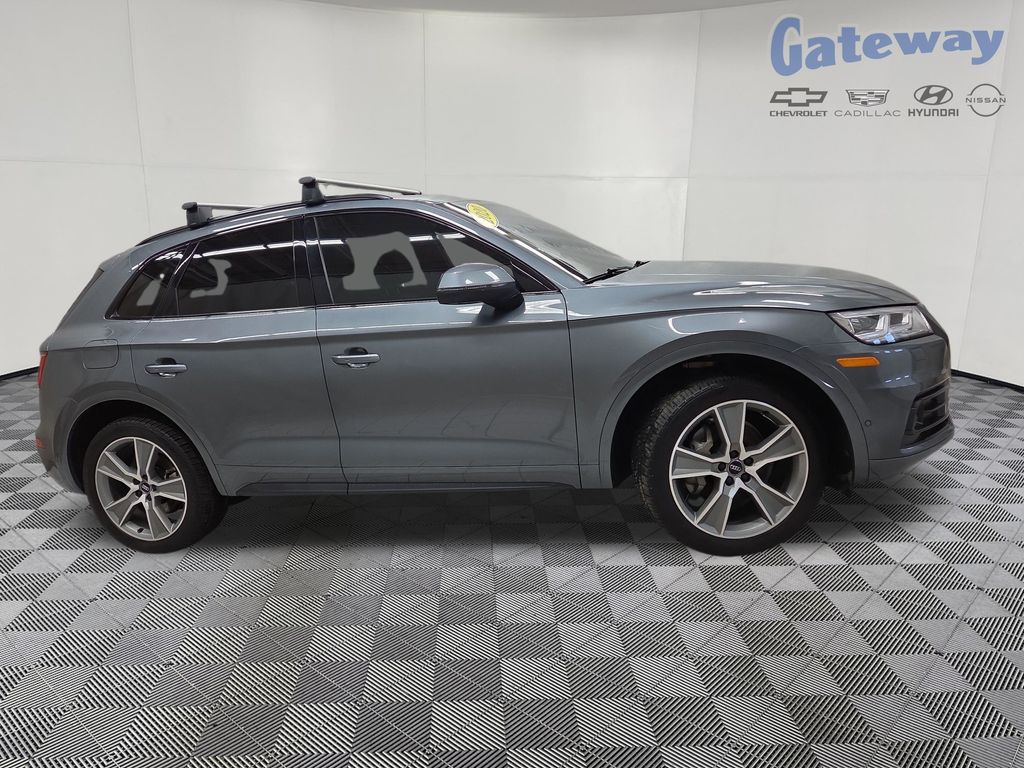 2020 Audi Q5 45 quattro S tronic Prestige's photo