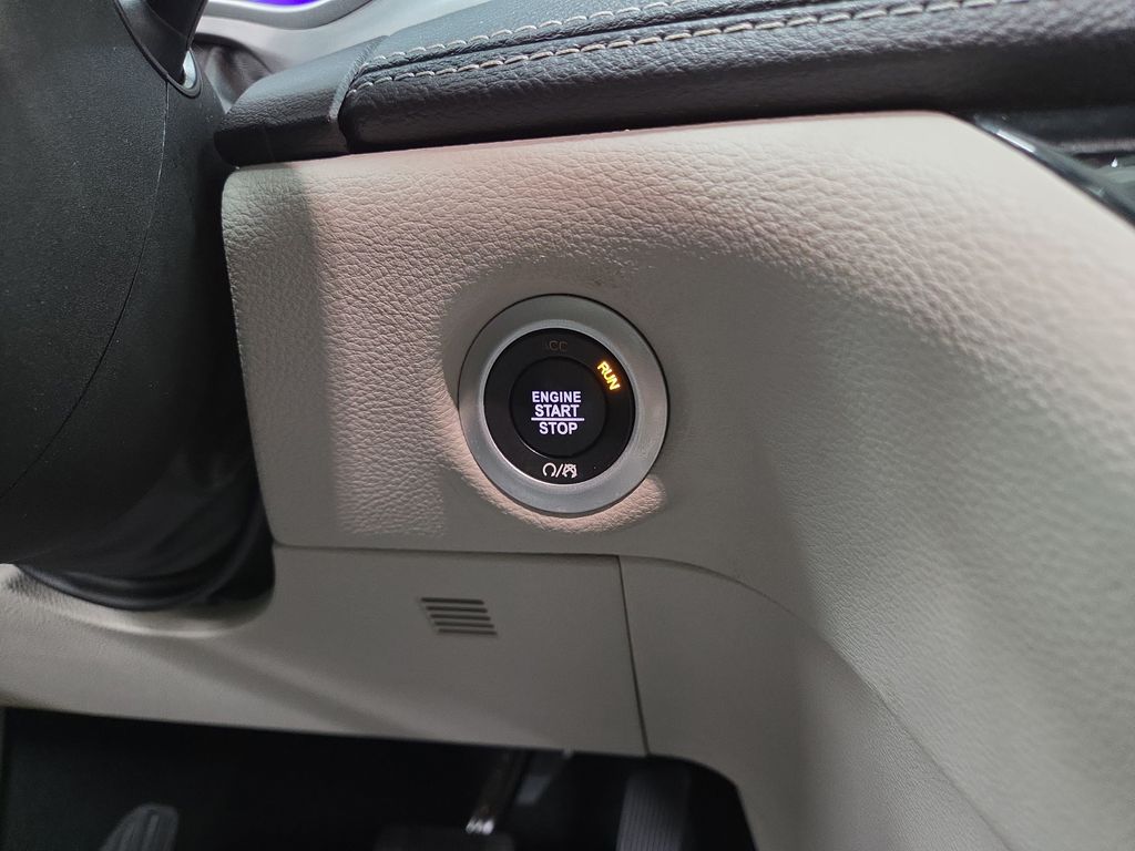 2023 Chrysler Pacifica Hybrid Touring L - Photo 16