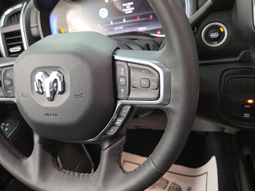 2025 RAM Ram 3500 Pickup Laramie - Photo 17
