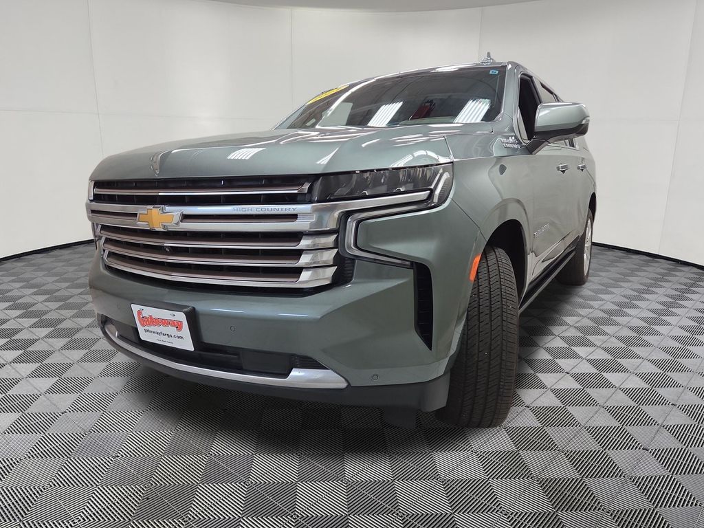 2023 Chevrolet Suburban High Country - Photo 7