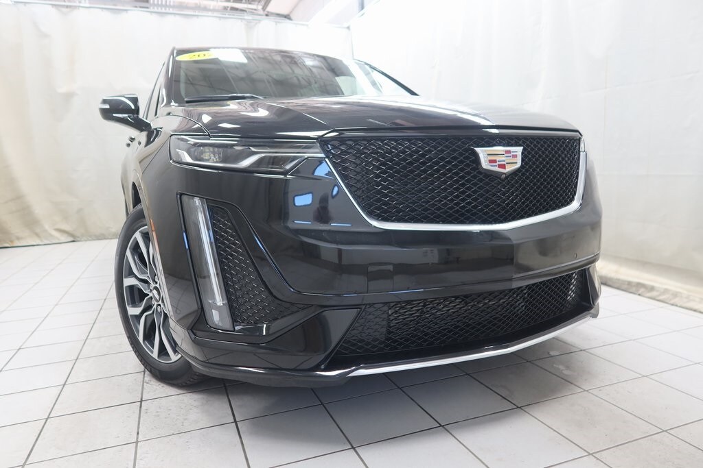 2024 Cadillac XT6 Sport photo 2
