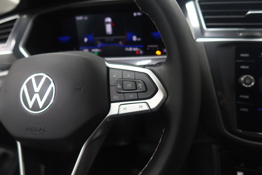 2022 Volkswagen Tiguan SE - Photo 21