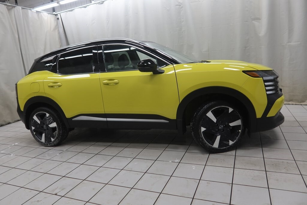 2025 Nissan Kicks SUV 