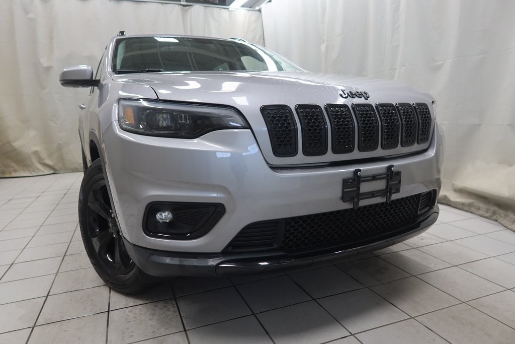 Used 2019 Jeep Cherokee Altitude with VIN 1C4PJMLB2KD291211 for sale in Fargo, ND