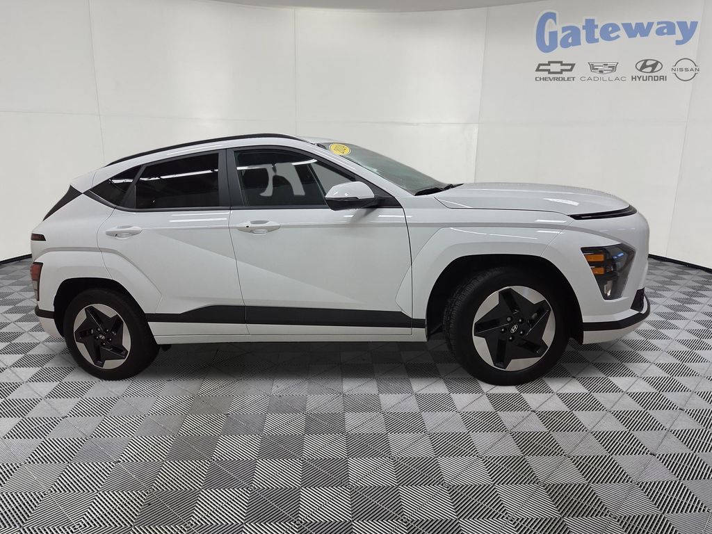 2024 Hyundai Kona Electric SEL's photo