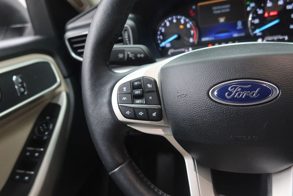 2023 Ford Explorer XLT - Photo 21