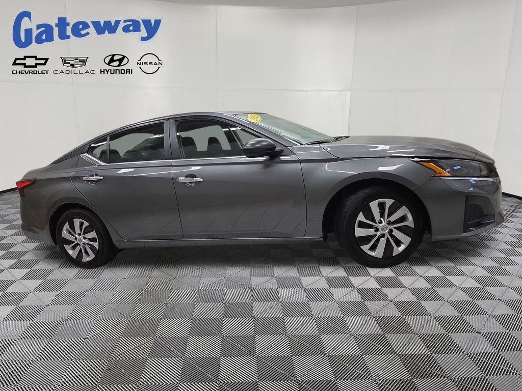 2025 Nissan Altima