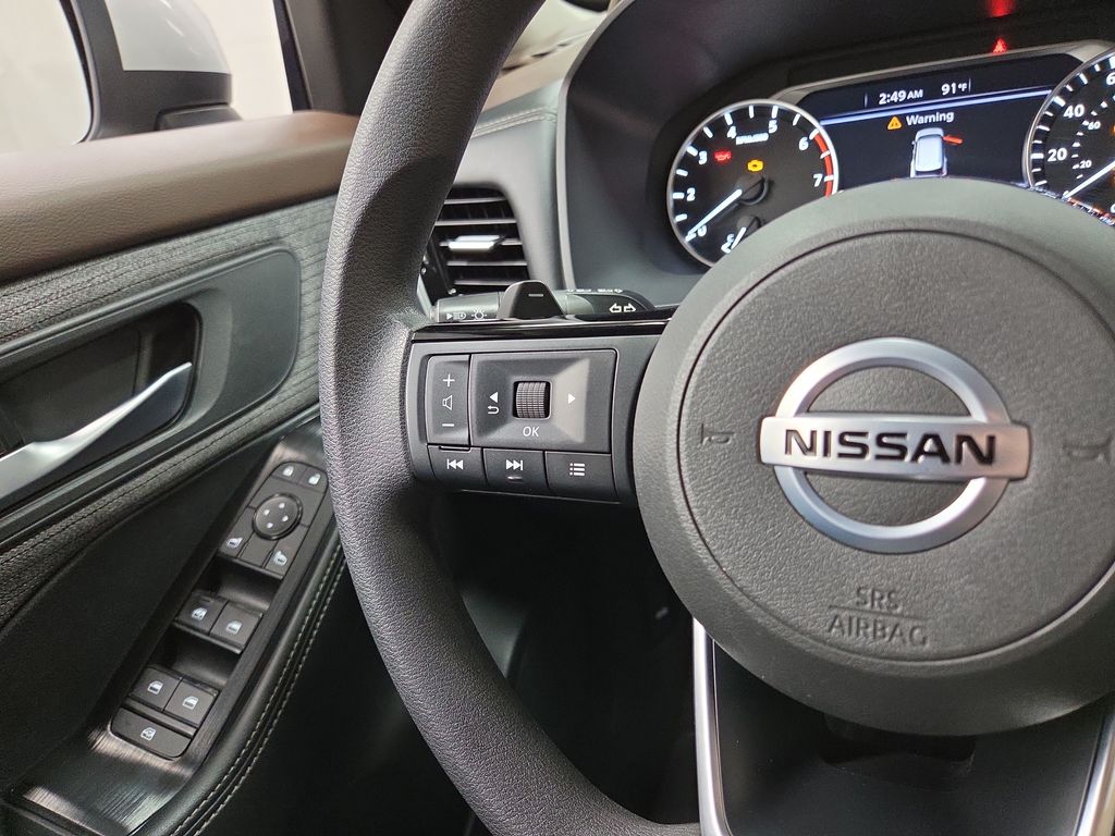 2021 Nissan Rogue SV - Photo 18