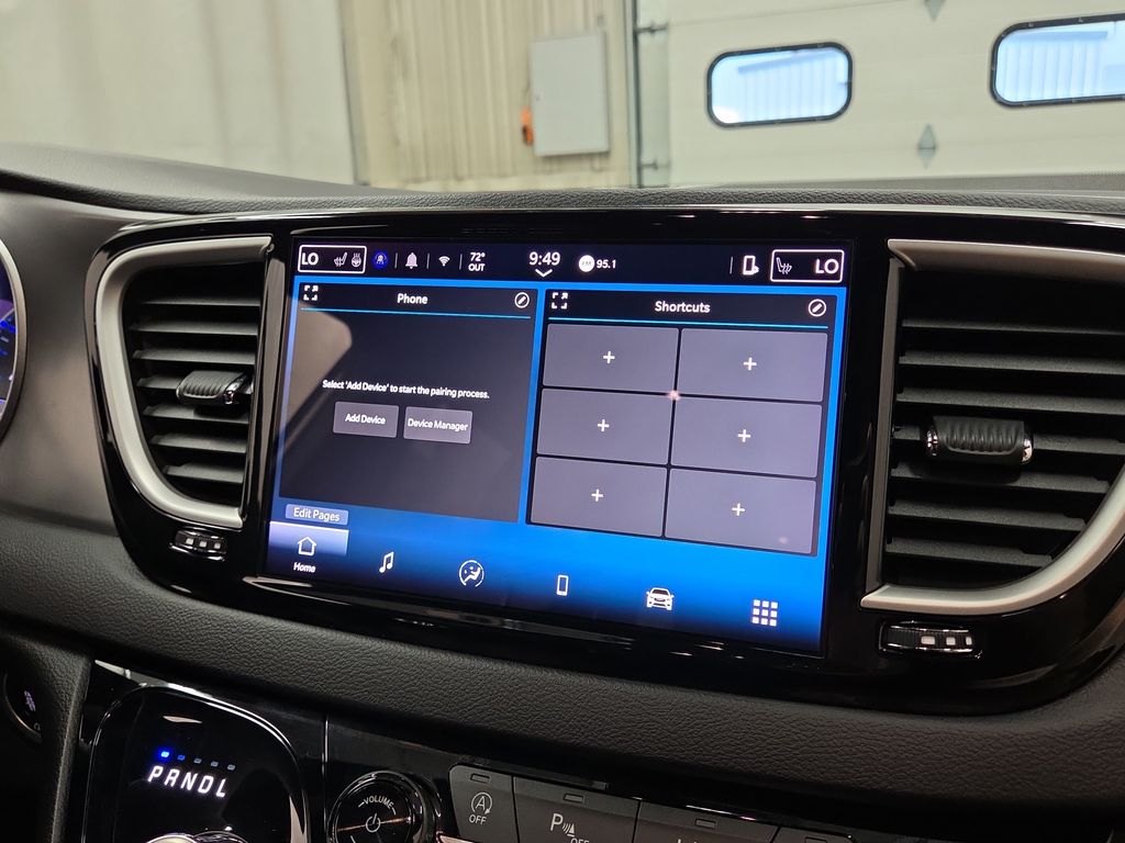 2025 Chrysler Pacifica Select - Photo 15