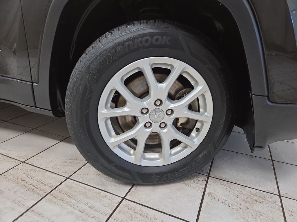 2015 Jeep Cherokee Latitude - Photo 7