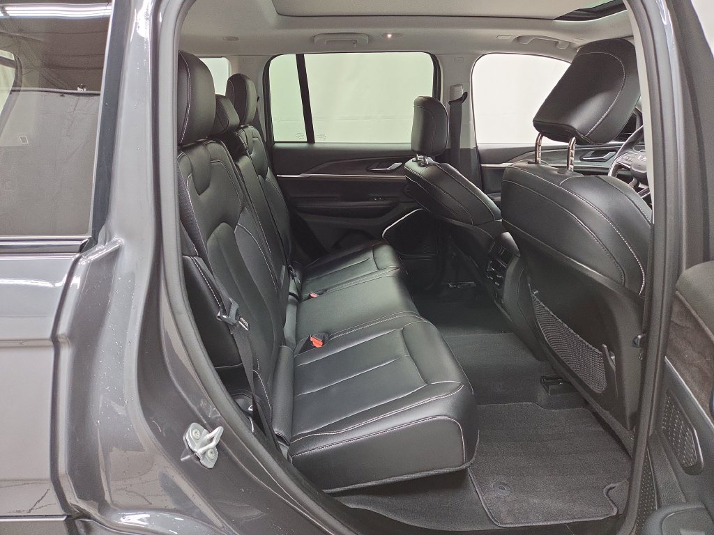 2022 Jeep Grand Cherokee Limited - Photo 11