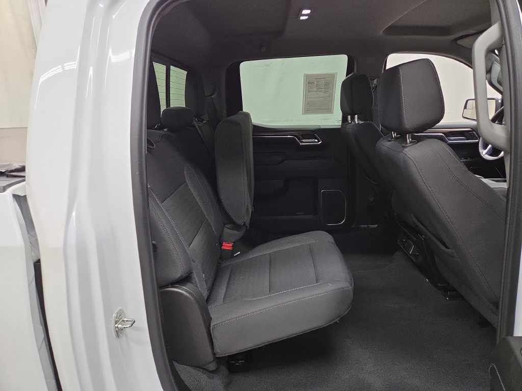 2024 Chevrolet Silverado 1500 LT - Photo 9