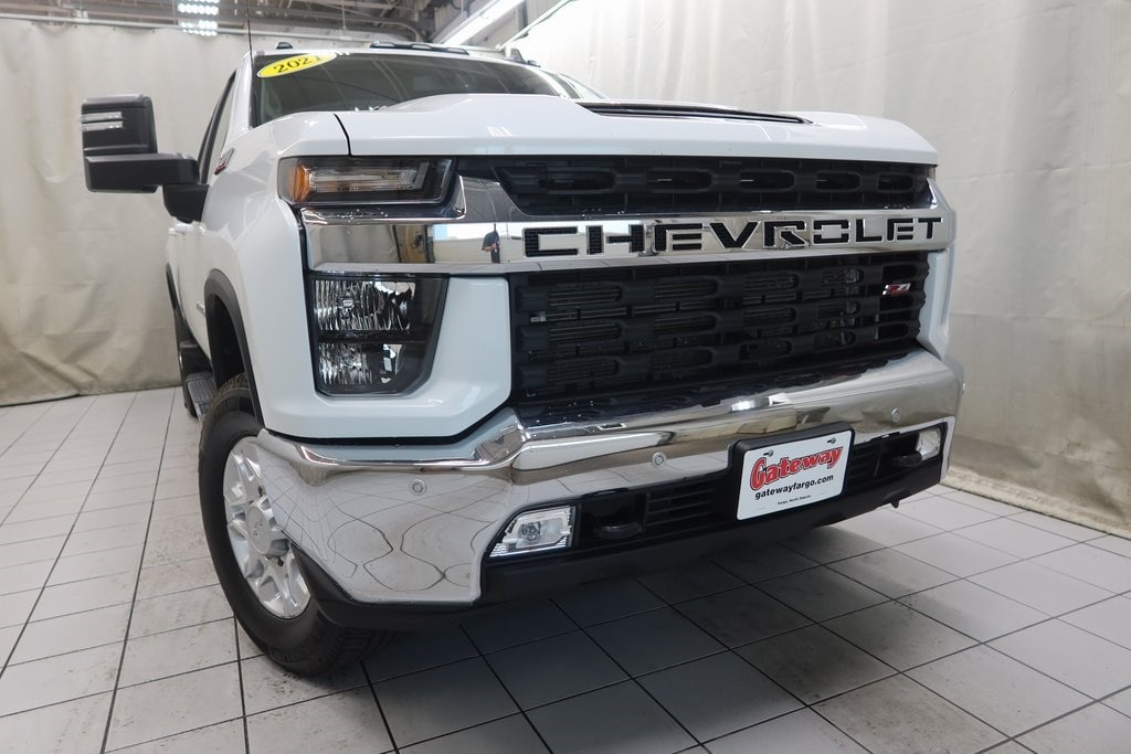 Used 2021 Chevrolet Silverado 2500HD LT with VIN 1GC4YNEYXMF203907 for sale in Fargo, ND