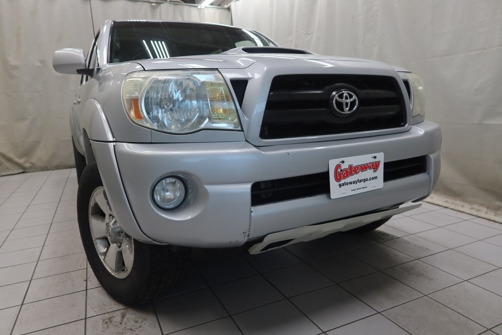 Used 2007 Toyota Tacoma Base with VIN 5TELU42N77Z387741 for sale in Fargo, ND