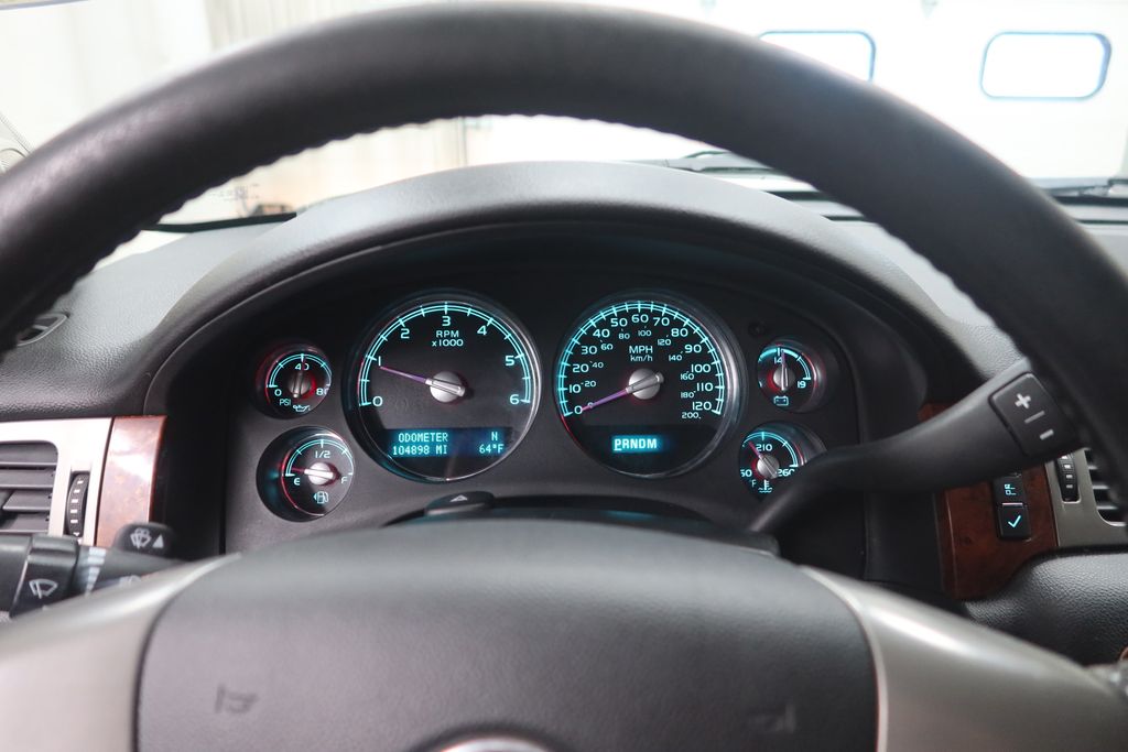 2013 Chevrolet Avalanche LTZ - Photo 21