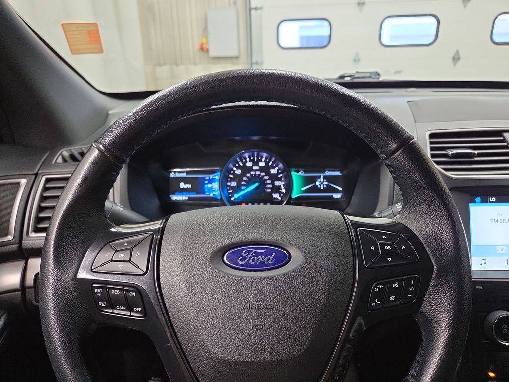 2018 Ford Explorer XLT - Photo 21