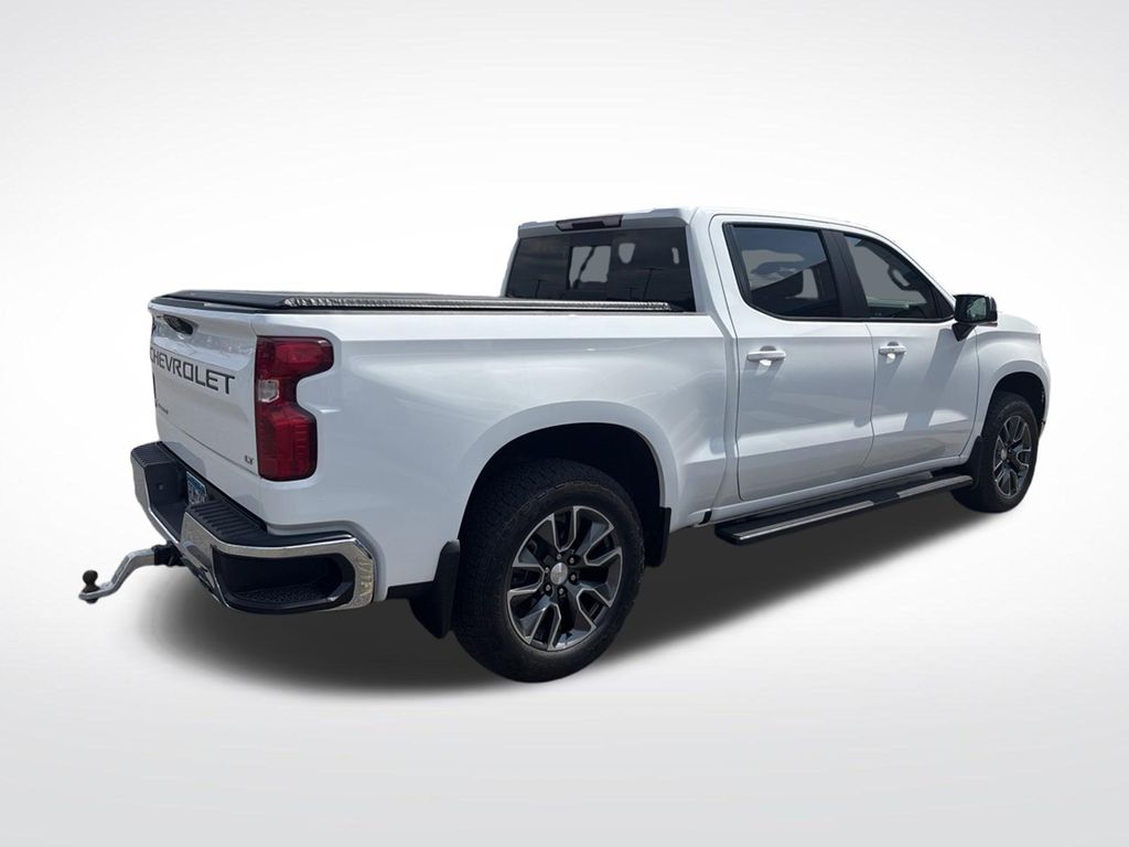 2024 Chevrolet Silverado 1500 LT - Photo 5