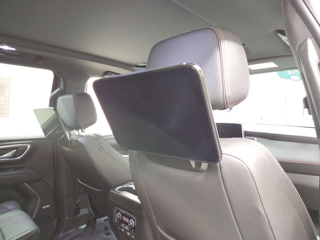 2024 Chevrolet Tahoe RST - Photo 12