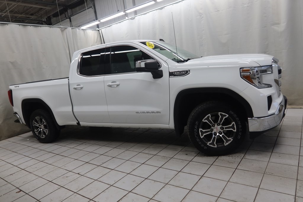 2020 GMC Sierra 1500 SLE's photo