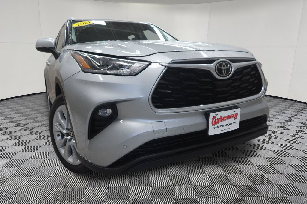 Used 2021 Toyota Highlander Limited SUV