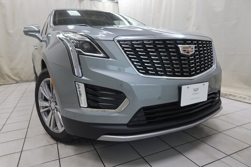 Used 2024 Cadillac XT5 Premium Luxury with VIN 1GYKNDRS7RZ717262 for sale in Fargo, ND