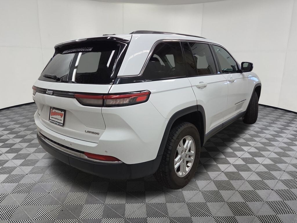 Used 2024 Jeep Grand Cherokee Laredo SUV