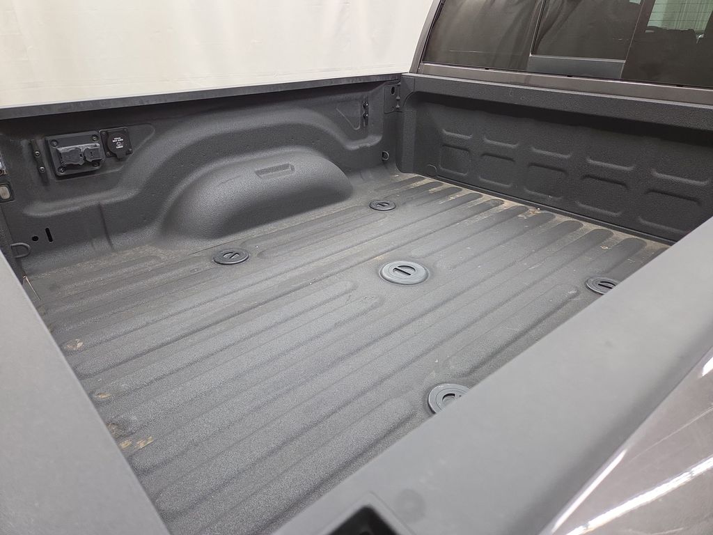 2025 RAM Ram 3500 Pickup Laramie - Photo 4