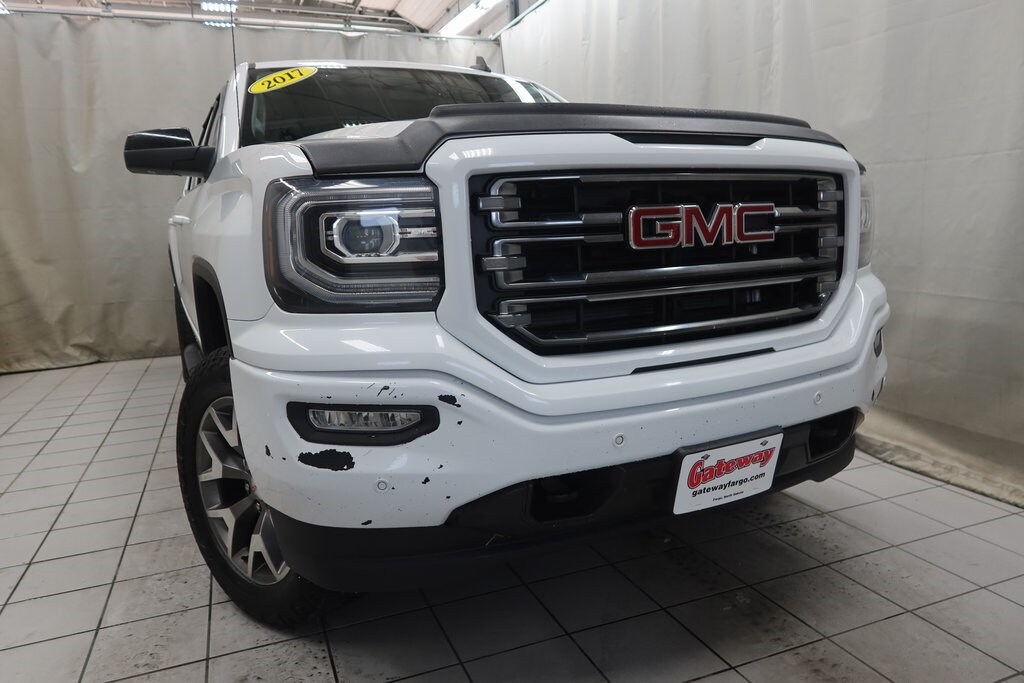2017 Gmc Sierra 1500 SLT photo 2