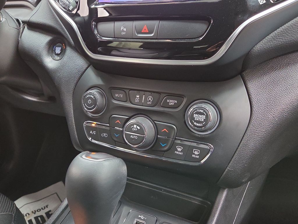 2020 Jeep Cherokee Limited - Photo 16