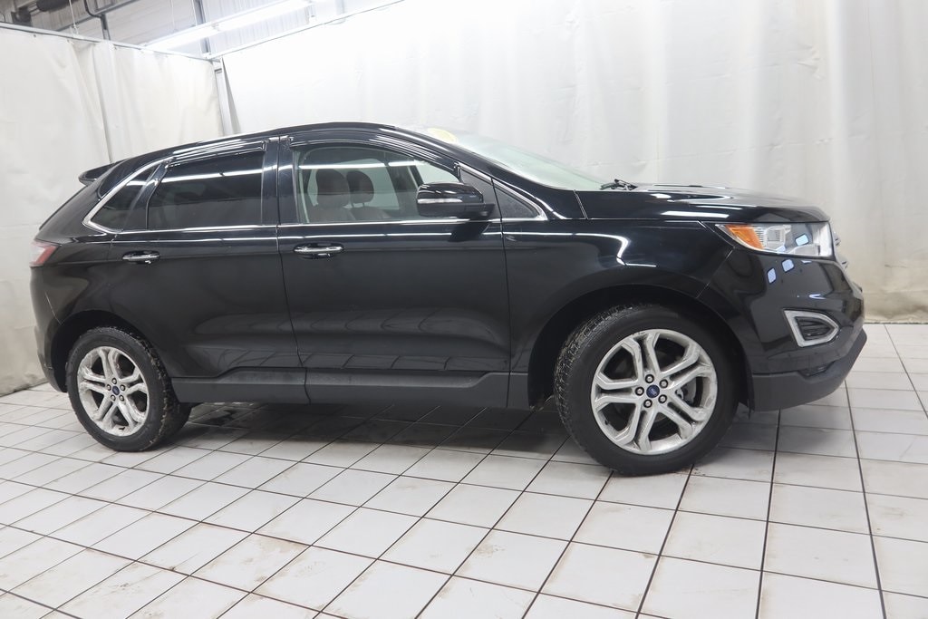 2018 Ford Edge Titanium's photo