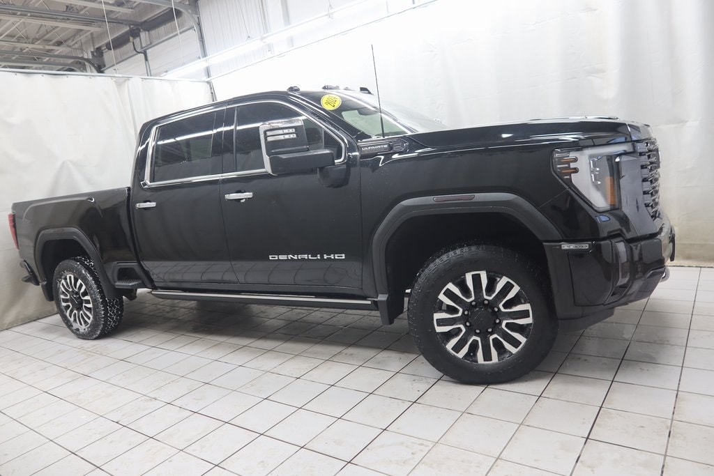 2024 GMC Sierra 2500HD Denali Ultimate's photo