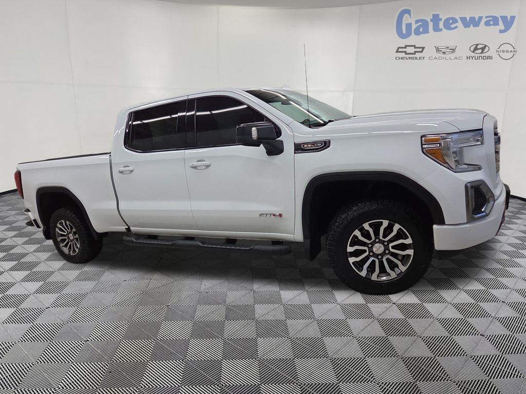 2022 GMC Sierra 4WD Crew Cab Short Box AT4's photo