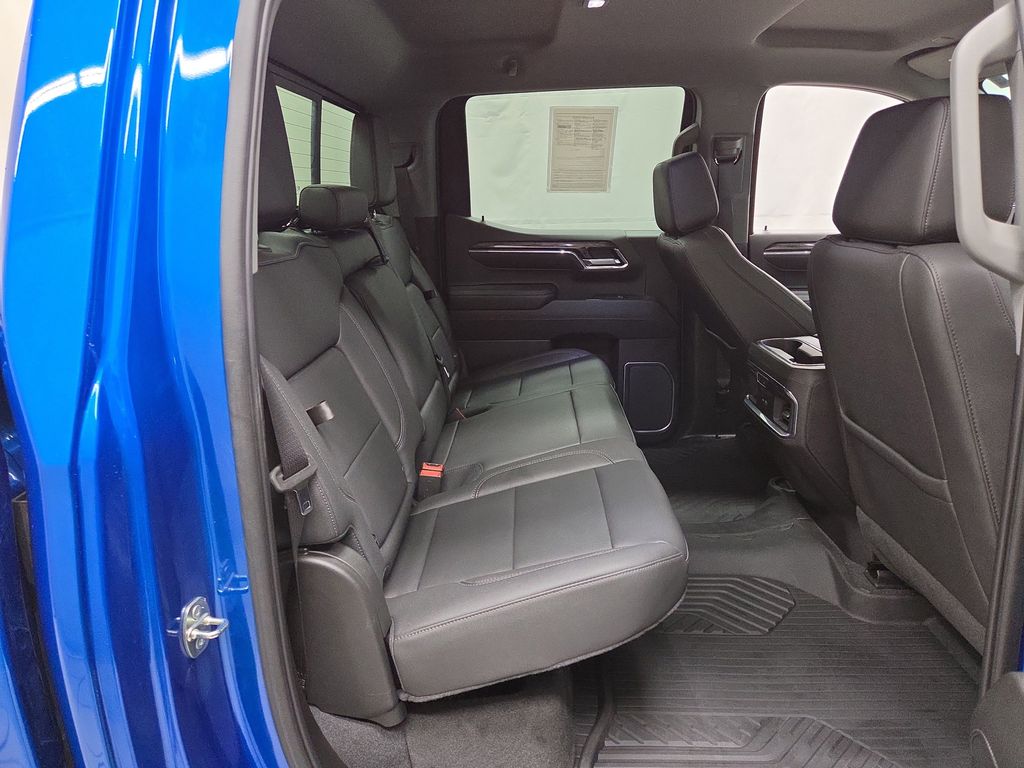 2023 Chevrolet Silverado 1500 LTZ - Photo 9