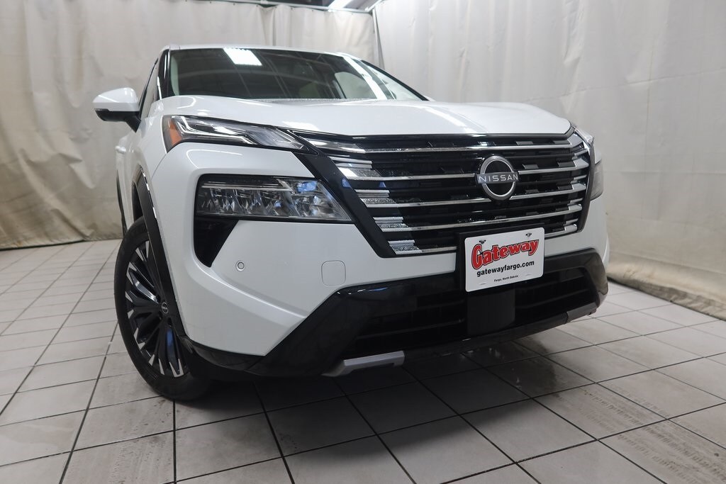 Used 2024 Nissan Rogue Platinum SUV