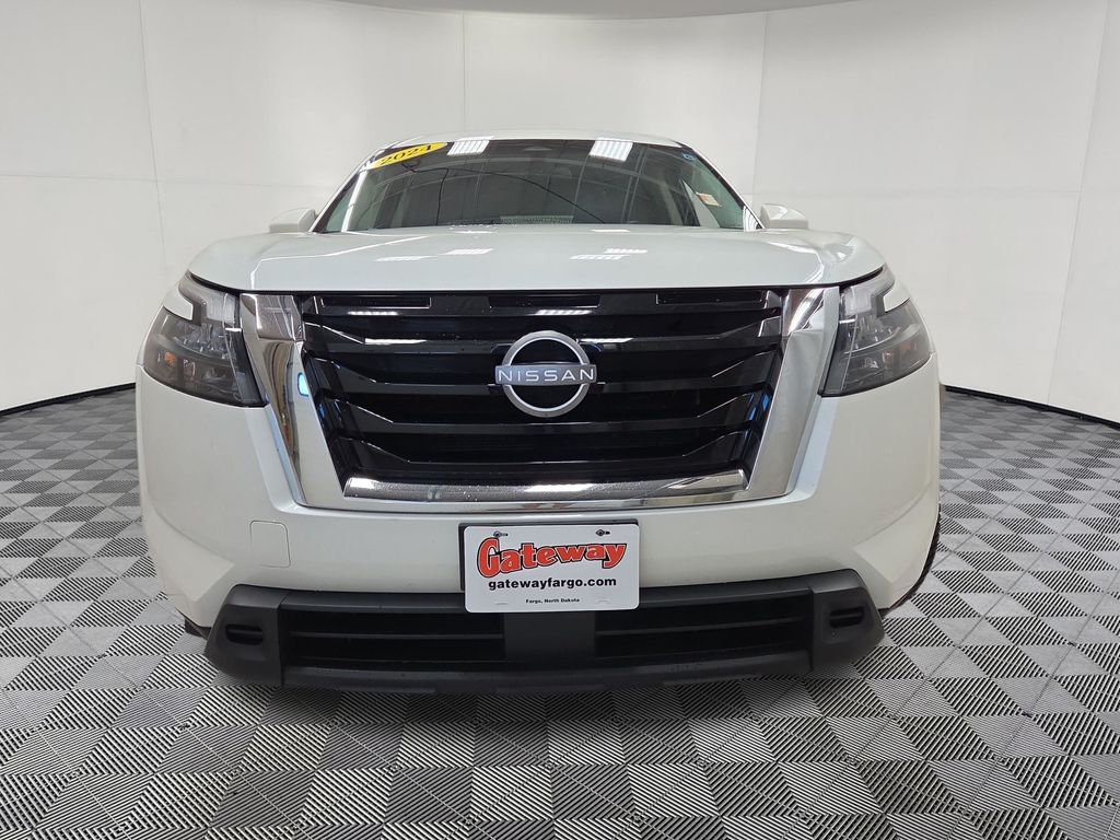 2024 Nissan Pathfinder SV - Photo 4
