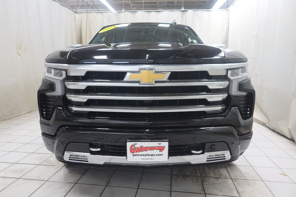 Used 2024 Chevrolet Silverado 1500 High Country Truck Crew Cab