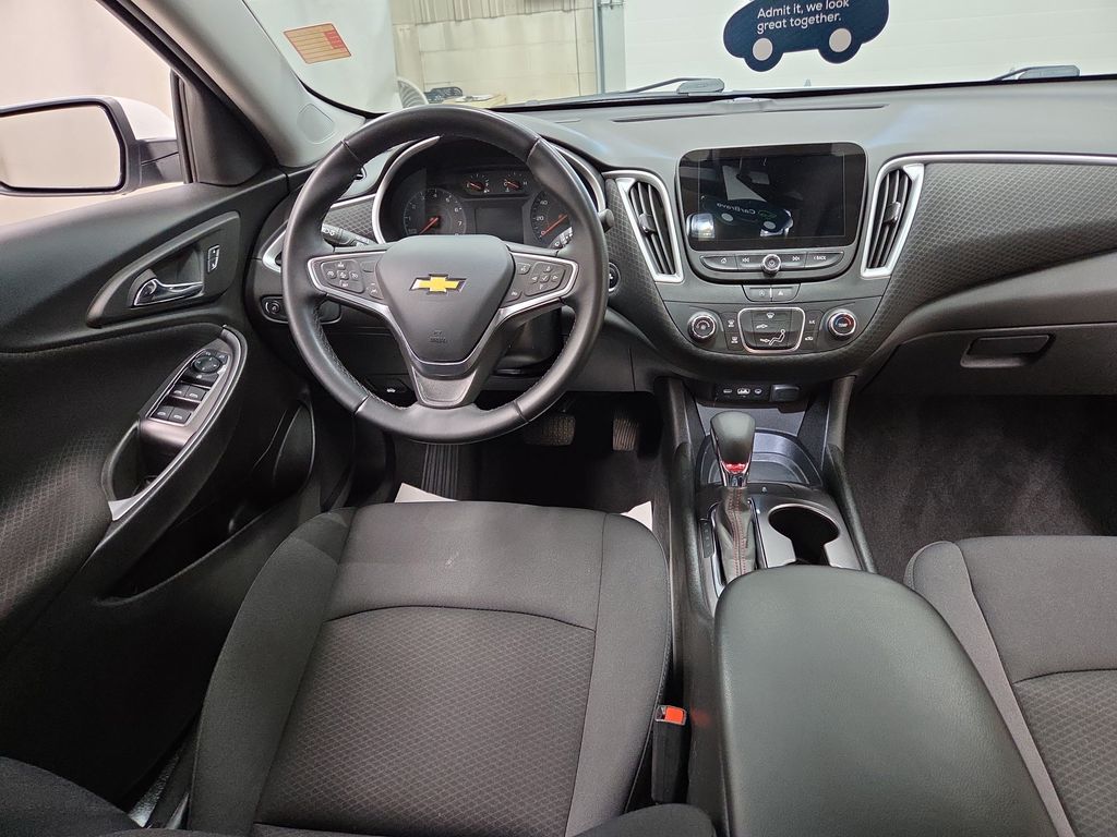 2023 Chevrolet Malibu RS - Photo 12