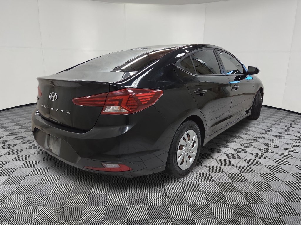 Used 2019 Hyundai Elantra SE Sedan