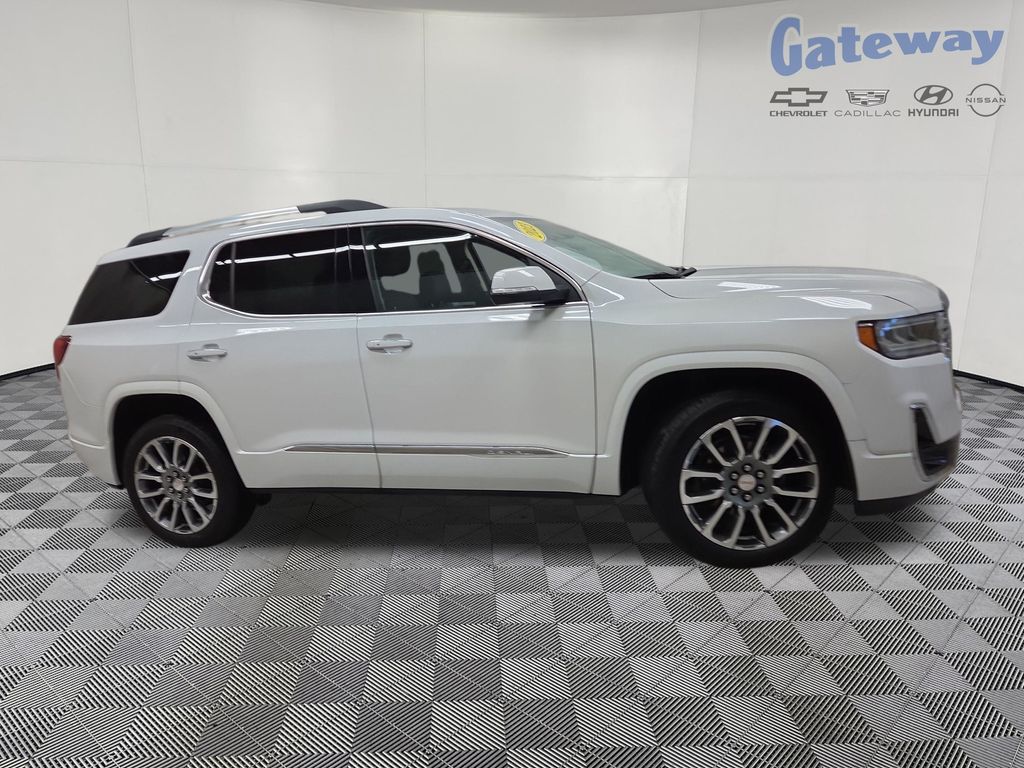 2023 GMC Acadia Denali AWD's photo