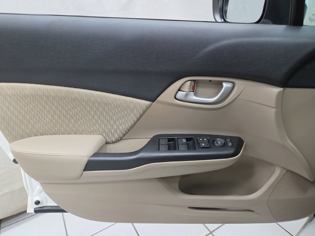 2015 Honda Civic LX - Photo 17