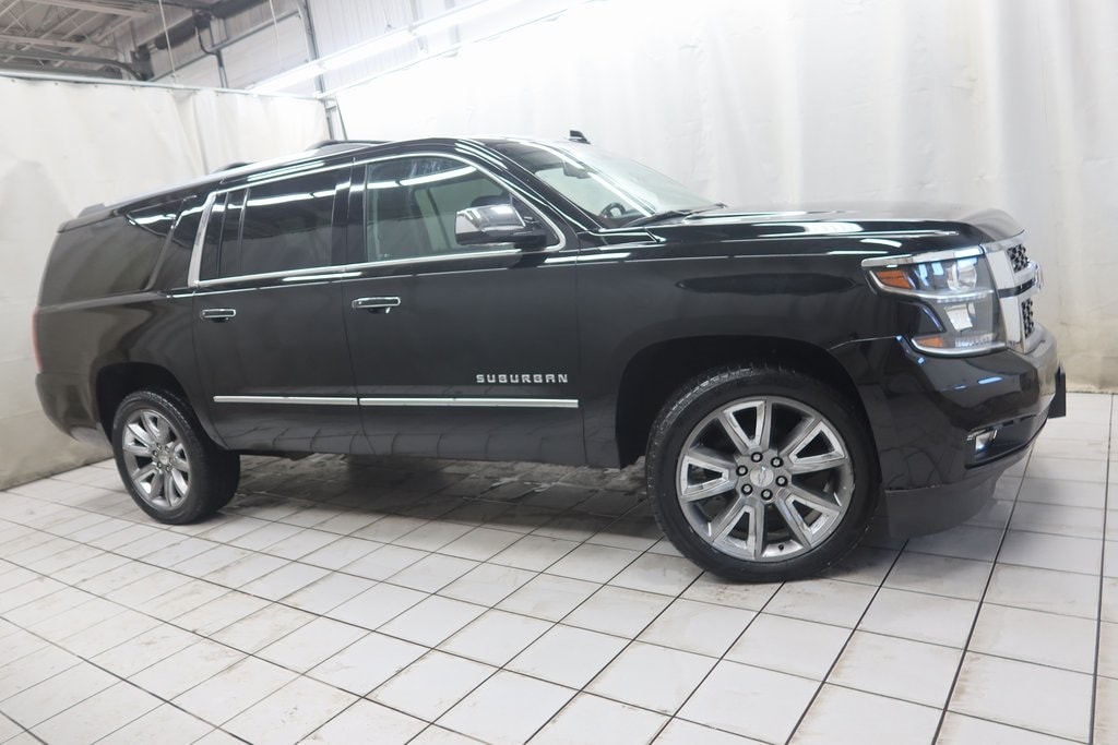 2017 Chevrolet Suburban Premier's photo