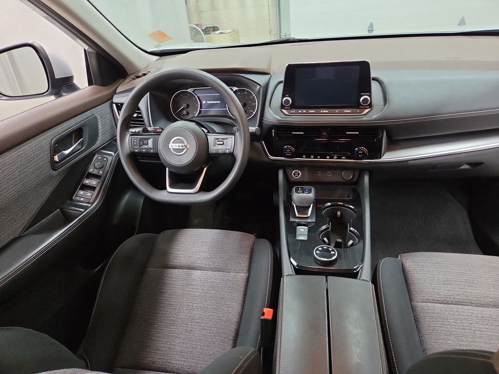 2021 Nissan Rogue SV - Photo 13