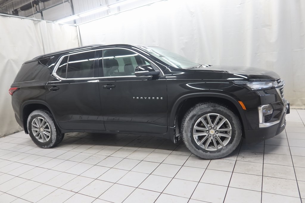2023 Chevrolet Traverse LT's photo